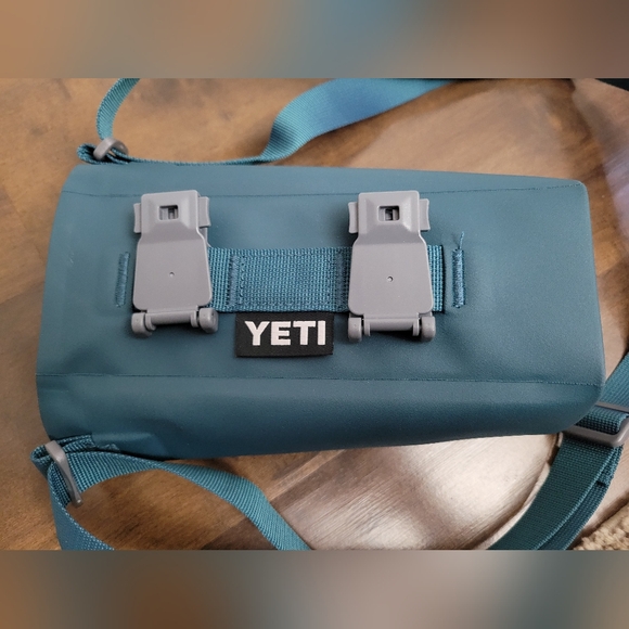YETI Rambler Bottle Sling Large Discontinued Color Agave Blue - Picture 3 of 8